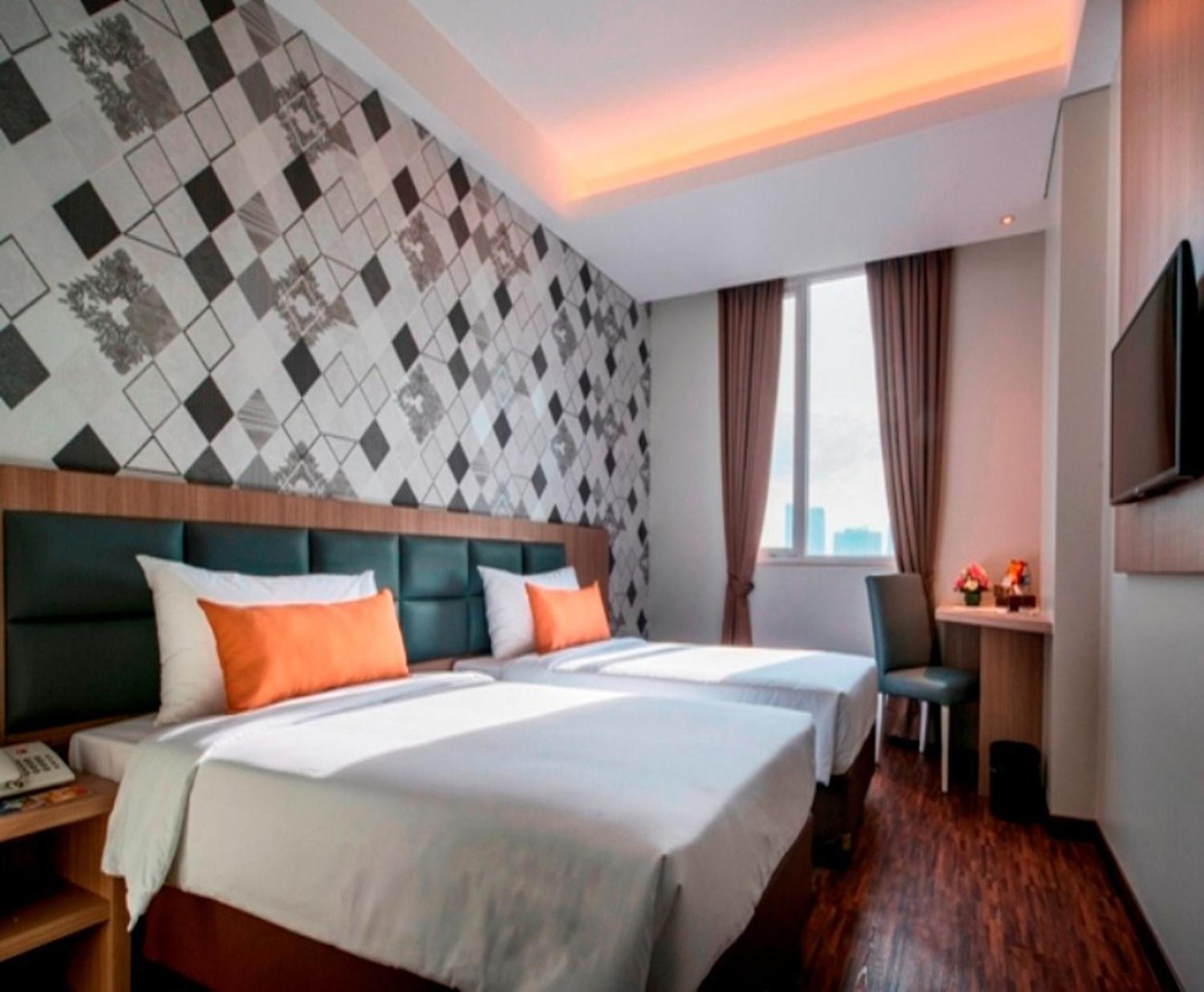 Hotel 88 Itc Fatmawati Jakarta By Wh Buitenkant foto