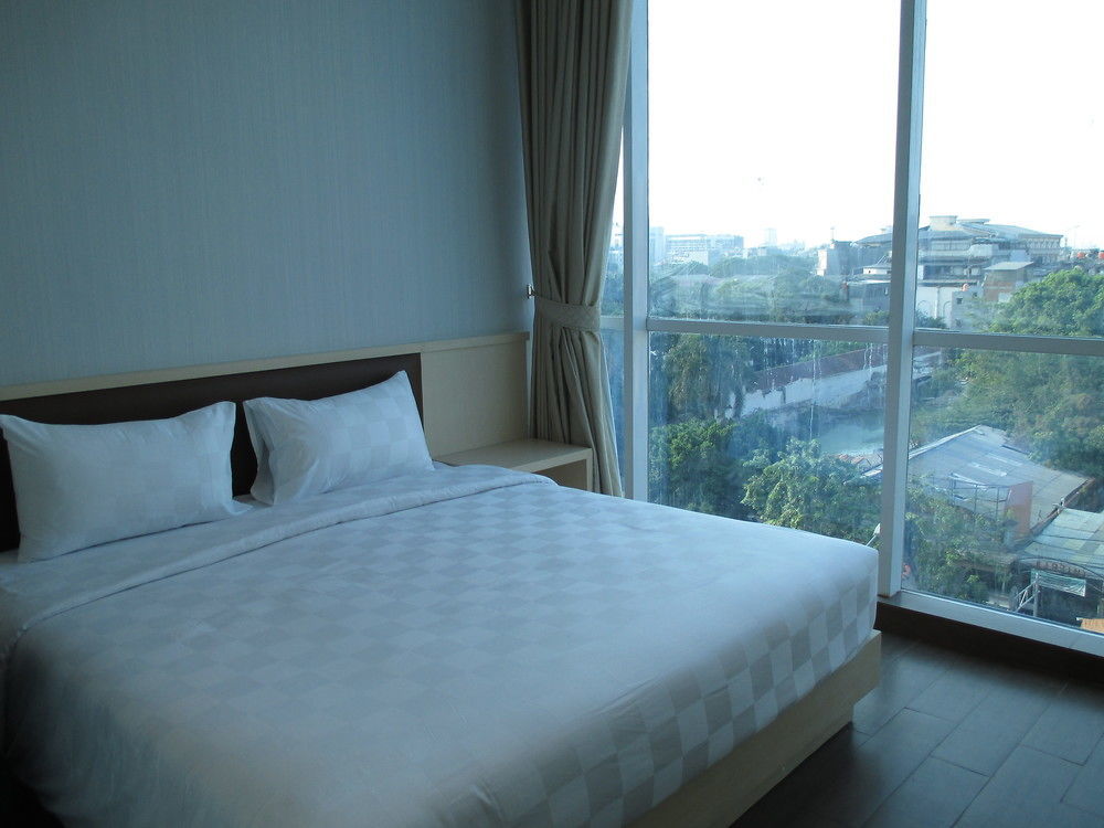 Hotel 88 Itc Fatmawati Jakarta By Wh Buitenkant foto
