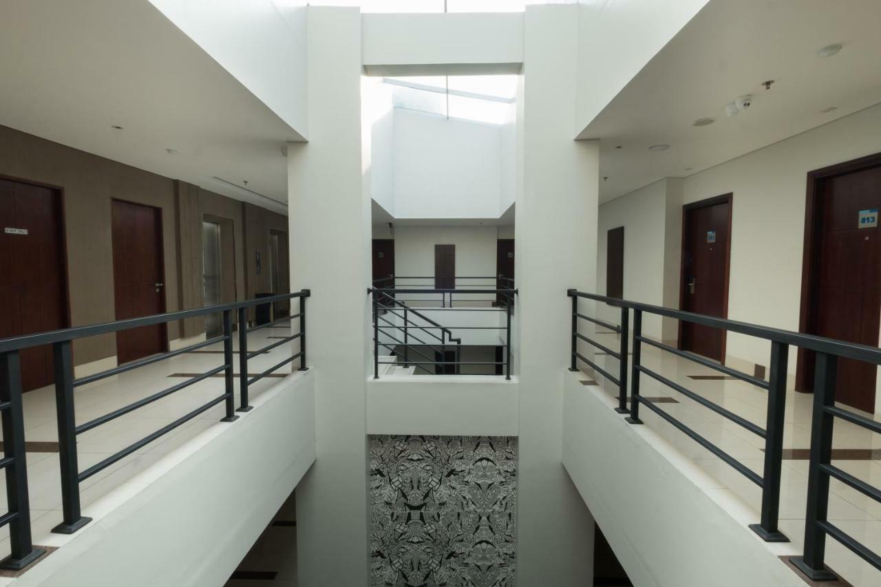 Hotel 88 Itc Fatmawati Jakarta By Wh Buitenkant foto